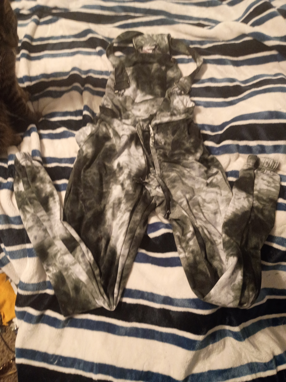 No Boundaries Gray & Black Tie-Dye Jumpsuit Romper